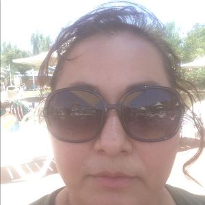 Meet your Posher, Reyna